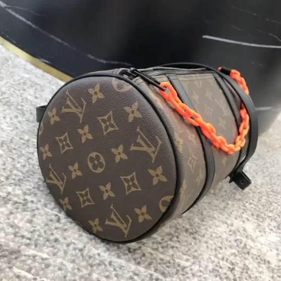 PAPILLON VUITTON LOUIS 0625